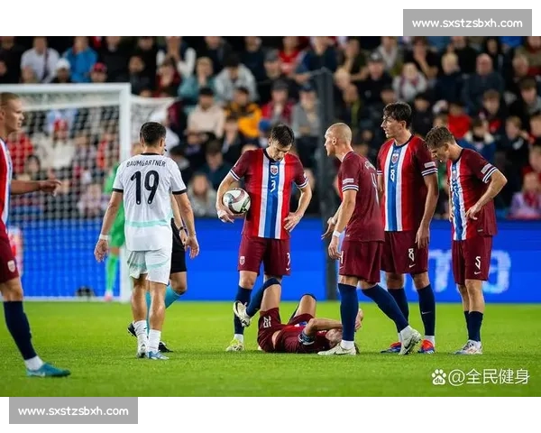 以伤退离场背后的遗憾与坚持赛场瞬间引发广泛关注舆论持续升温